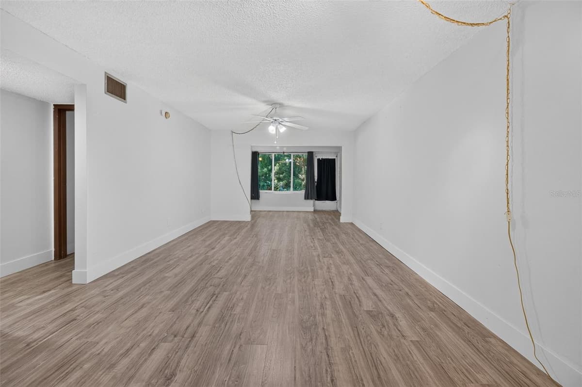 4500 BAY DRIVE — photo 4 of 36