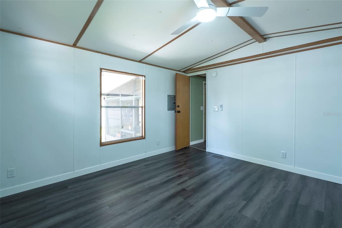 6377 FLANDERS LANE — photo 30 of 40