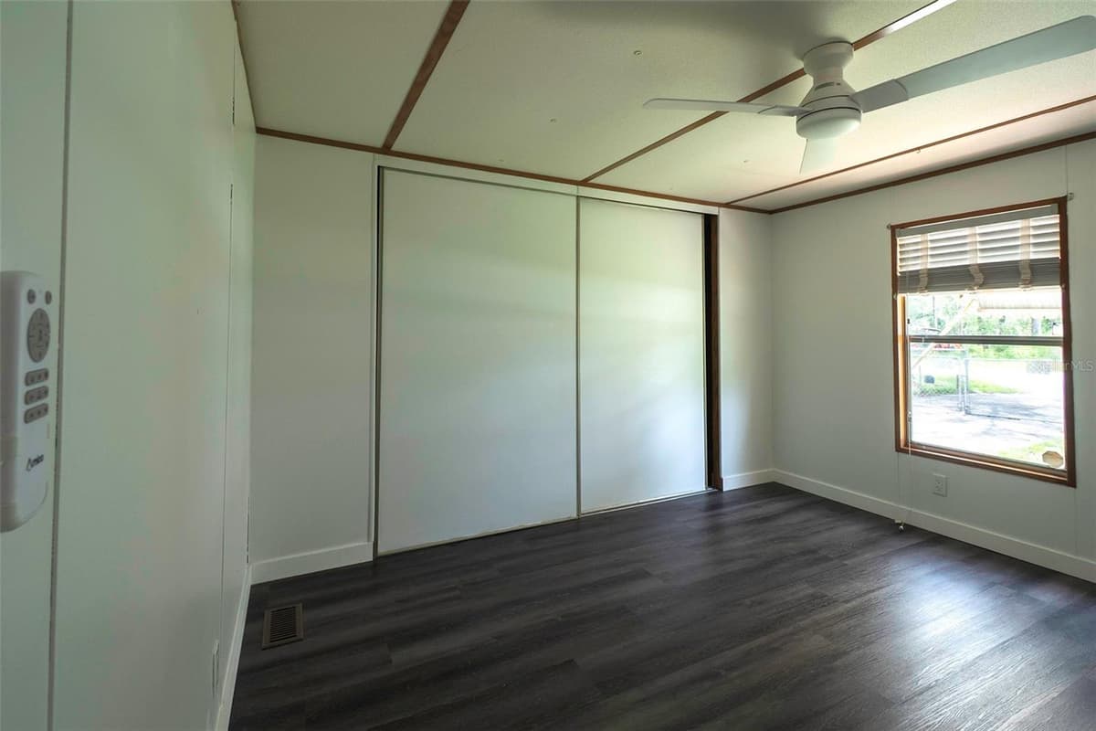 6377 FLANDERS LANE — photo 33 of 40