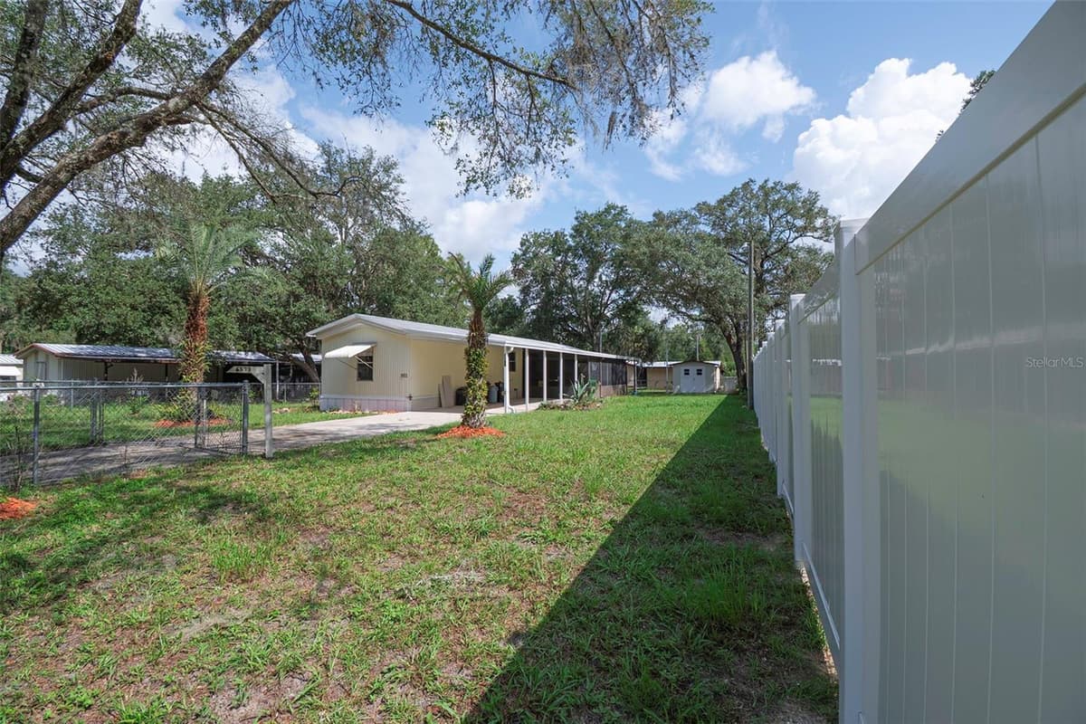 6377 FLANDERS LANE — photo 16 of 40