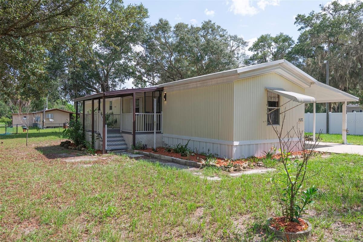 6377 FLANDERS LANE — photo 4 of 40