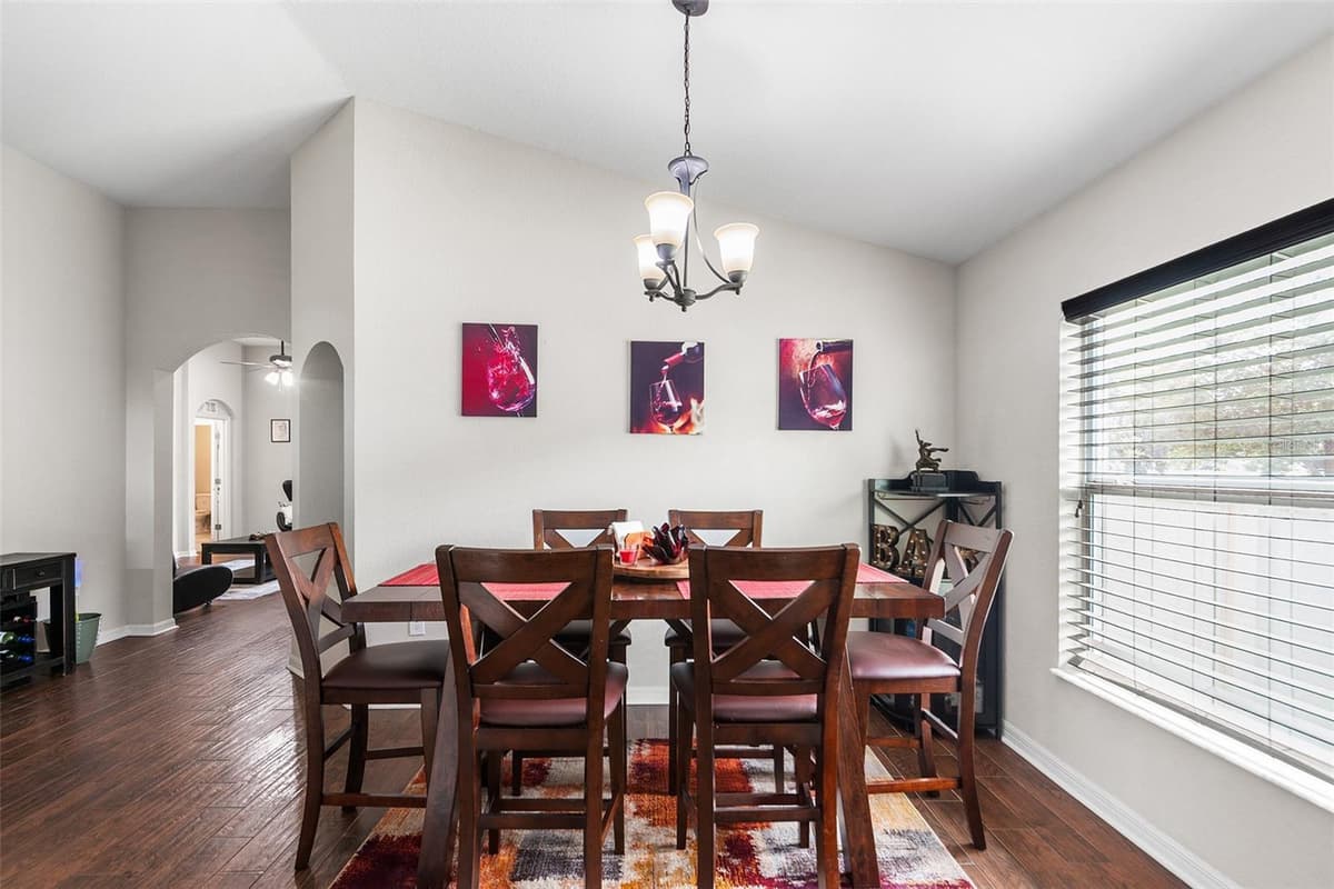 110 PROMENADE COURT — photo 14 of 43