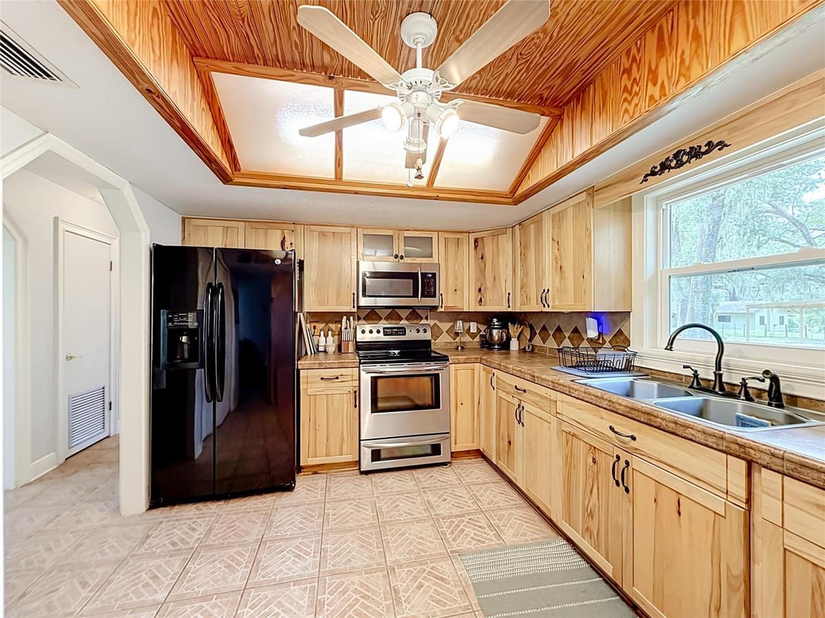 26586 HIGHWAY 42 — photo 12 of 53