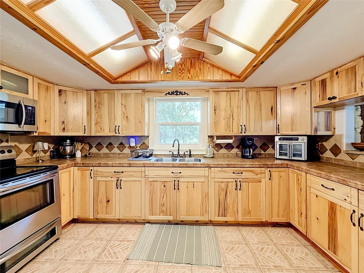 26586 HIGHWAY 42 — photo 15 of 53