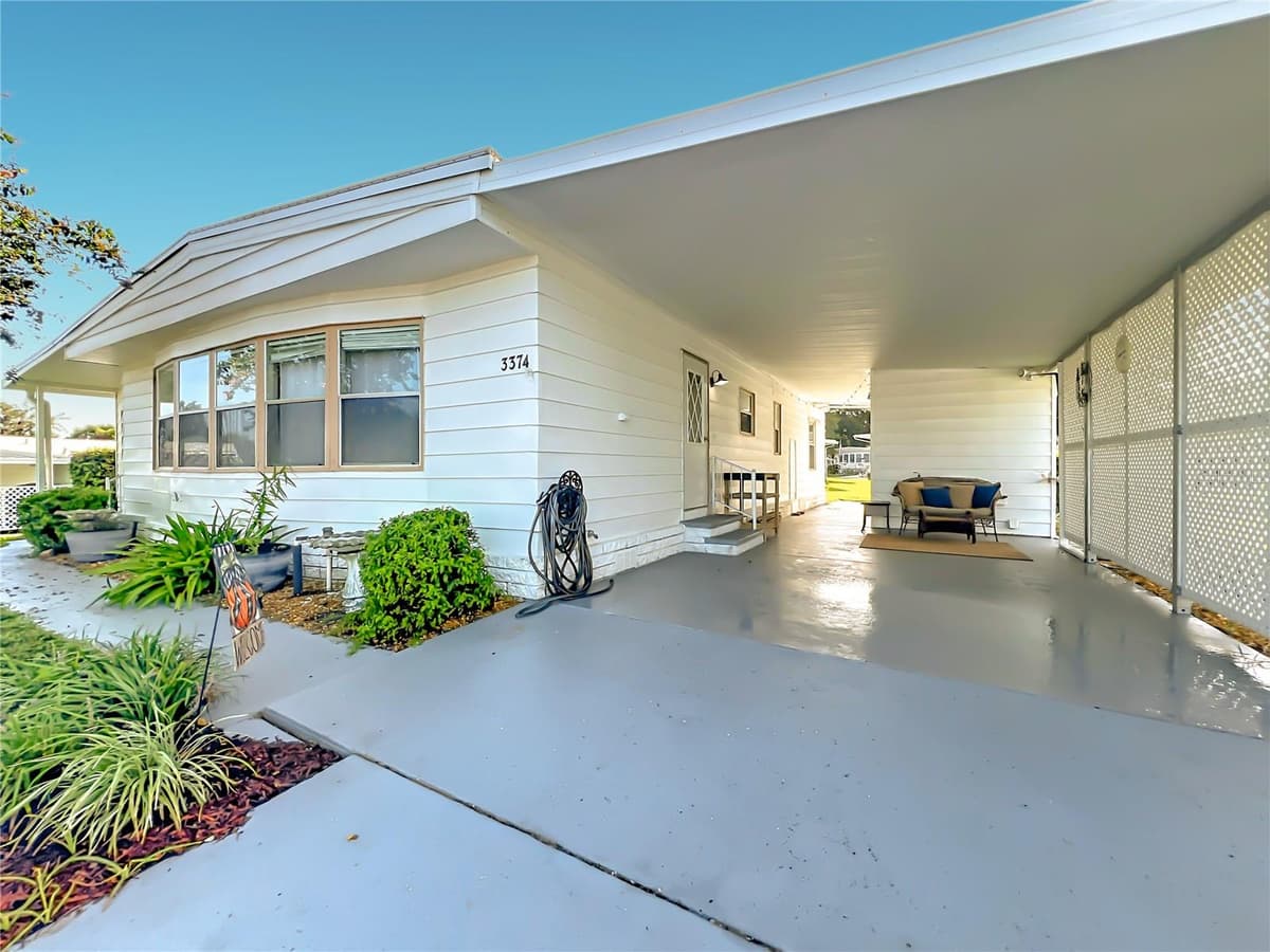 3374 EVERGREEN ROAD — photo 10 of 65