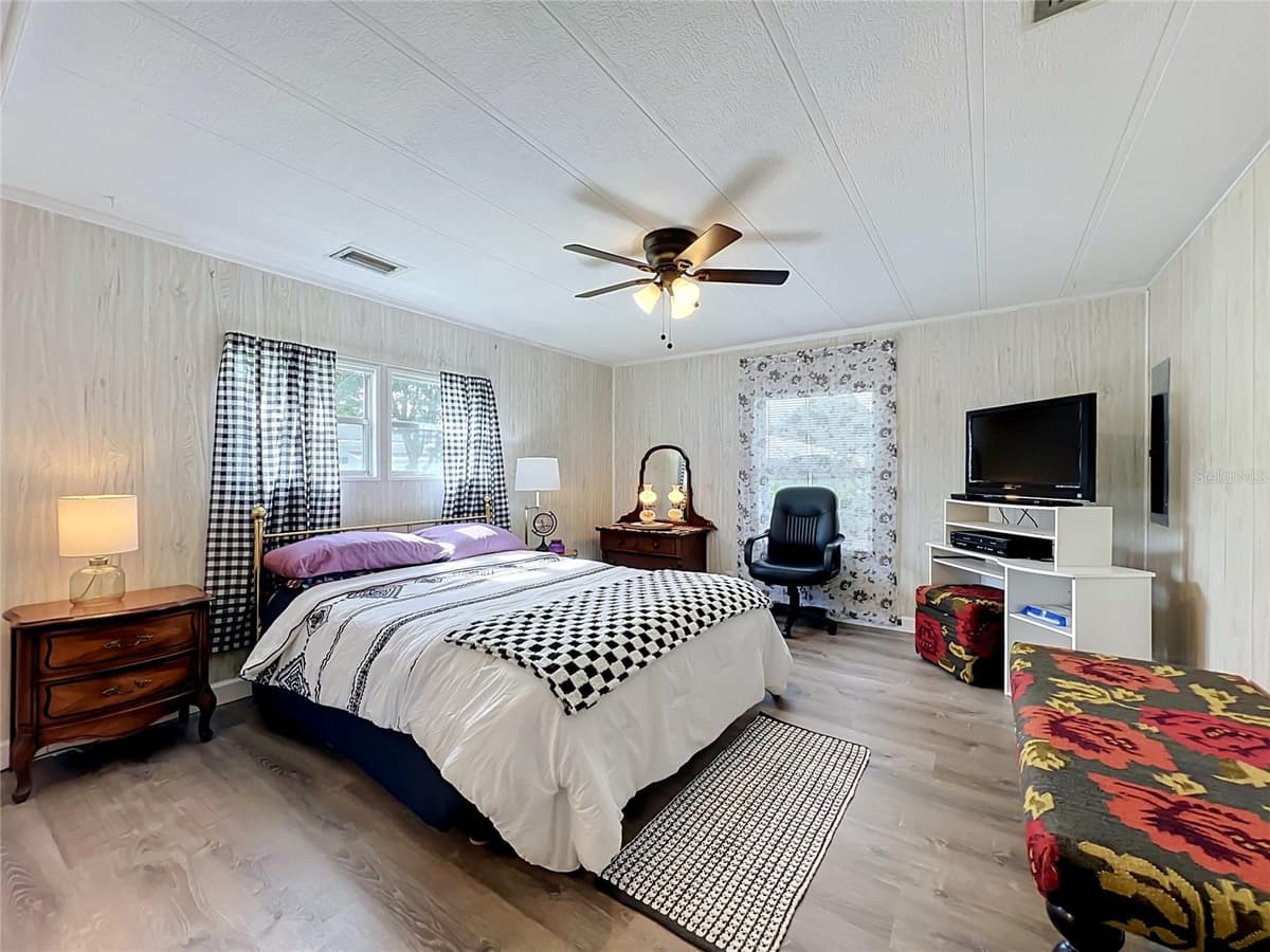 3374 EVERGREEN ROAD — photo 37 of 65