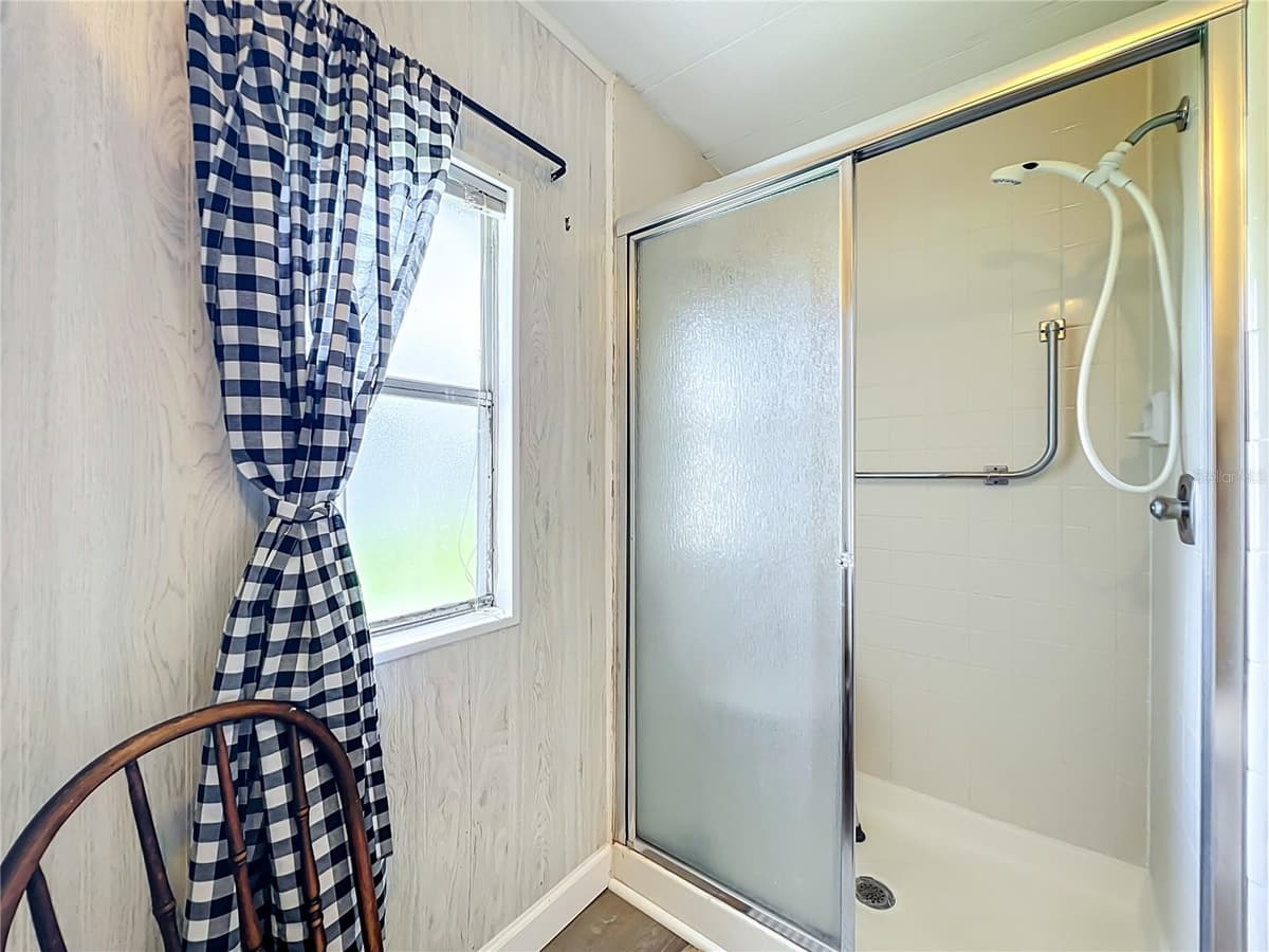 3374 EVERGREEN ROAD — photo 40 of 65