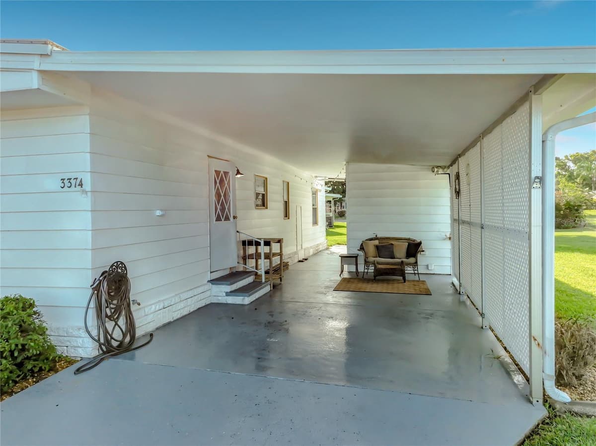 3374 EVERGREEN ROAD — photo 9 of 65