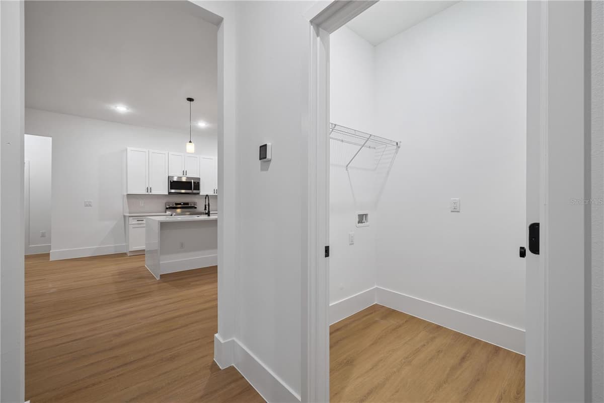 14144 47 AVENUE — photo 31 of 44