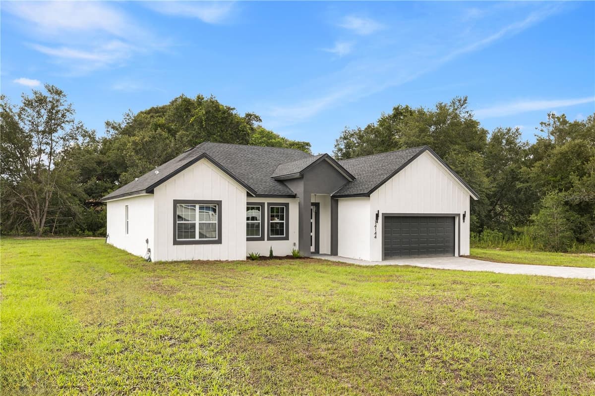 14144 47 AVENUE — photo 3 of 44