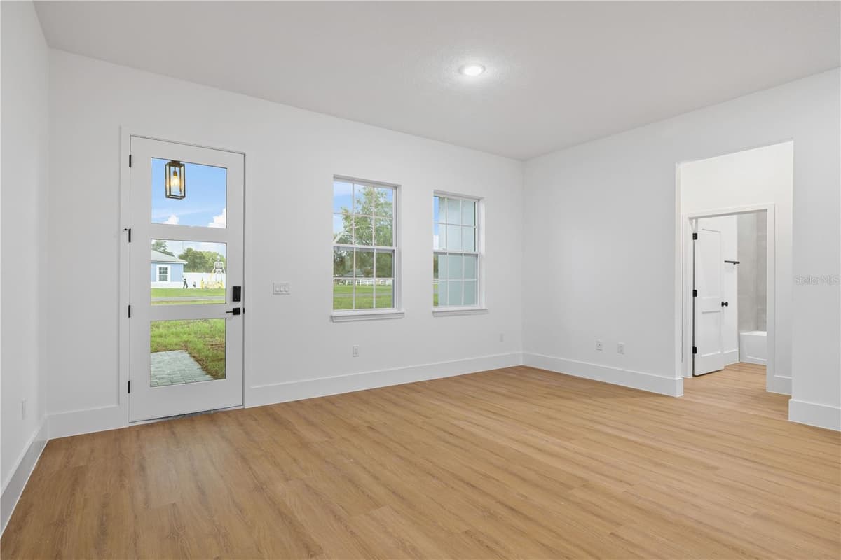 14144 47 AVENUE — photo 9 of 44