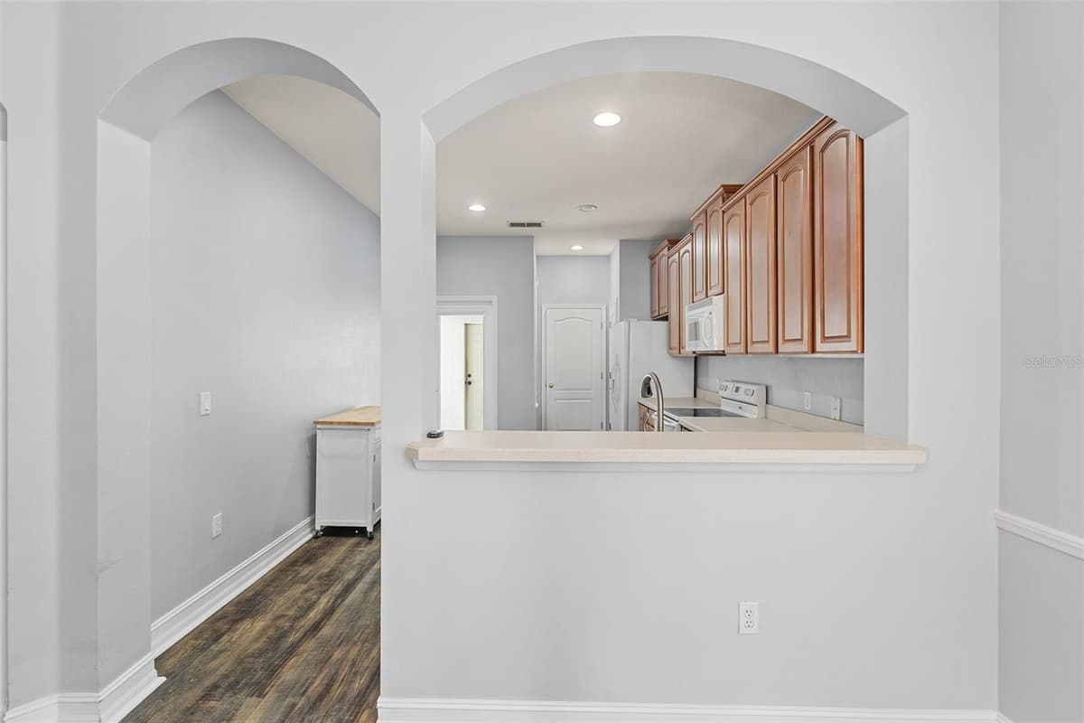 3333 BRACKEN FERN DR — photo 24 of 62