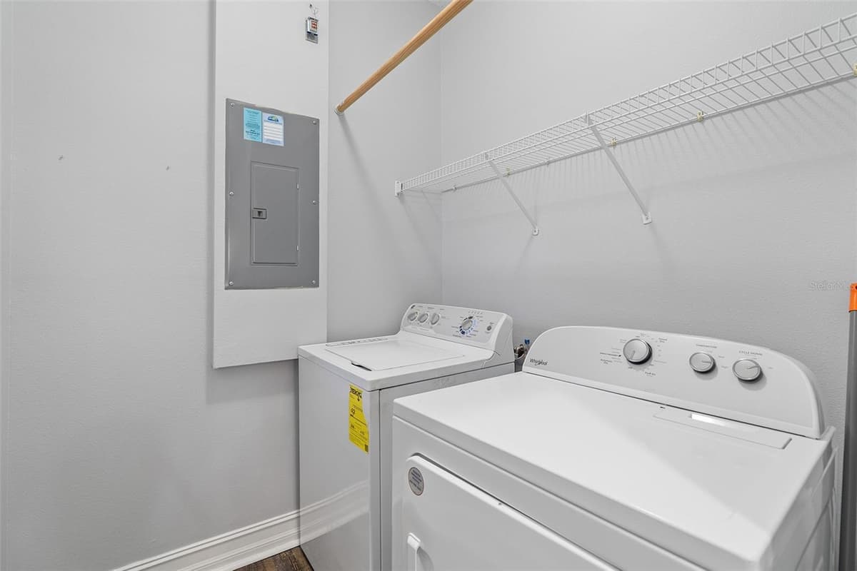 3333 BRACKEN FERN DR — photo 9 of 62