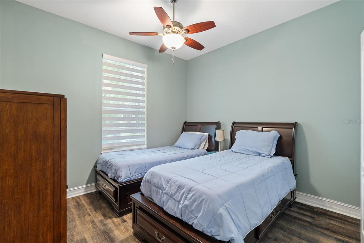 3333 BRACKEN FERN DR — photo 18 of 62
