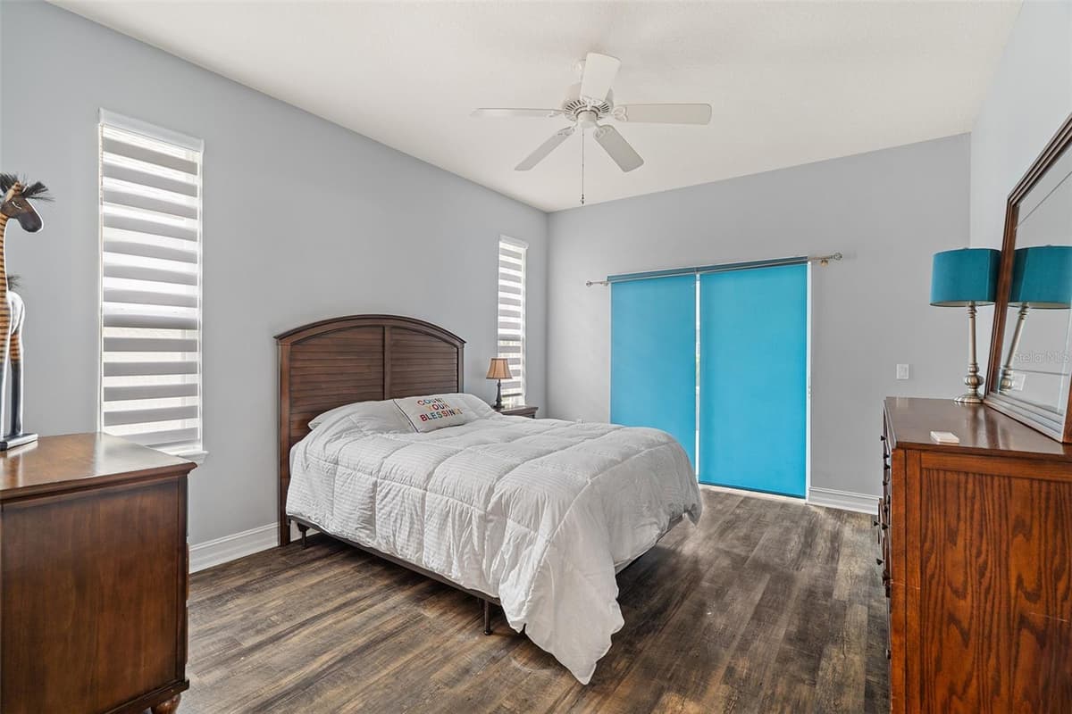 3333 BRACKEN FERN DR — photo 10 of 62