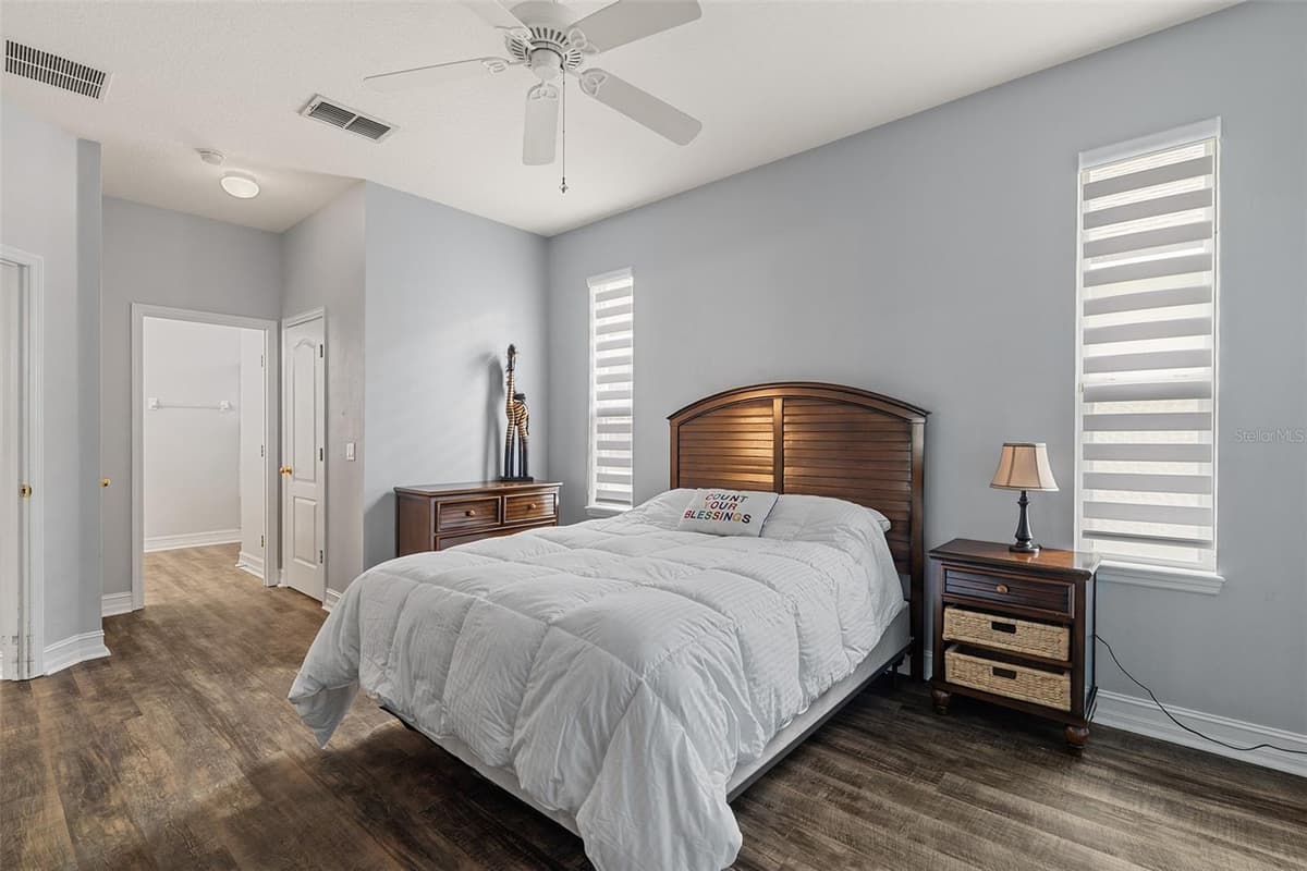 3333 BRACKEN FERN DR — photo 11 of 62