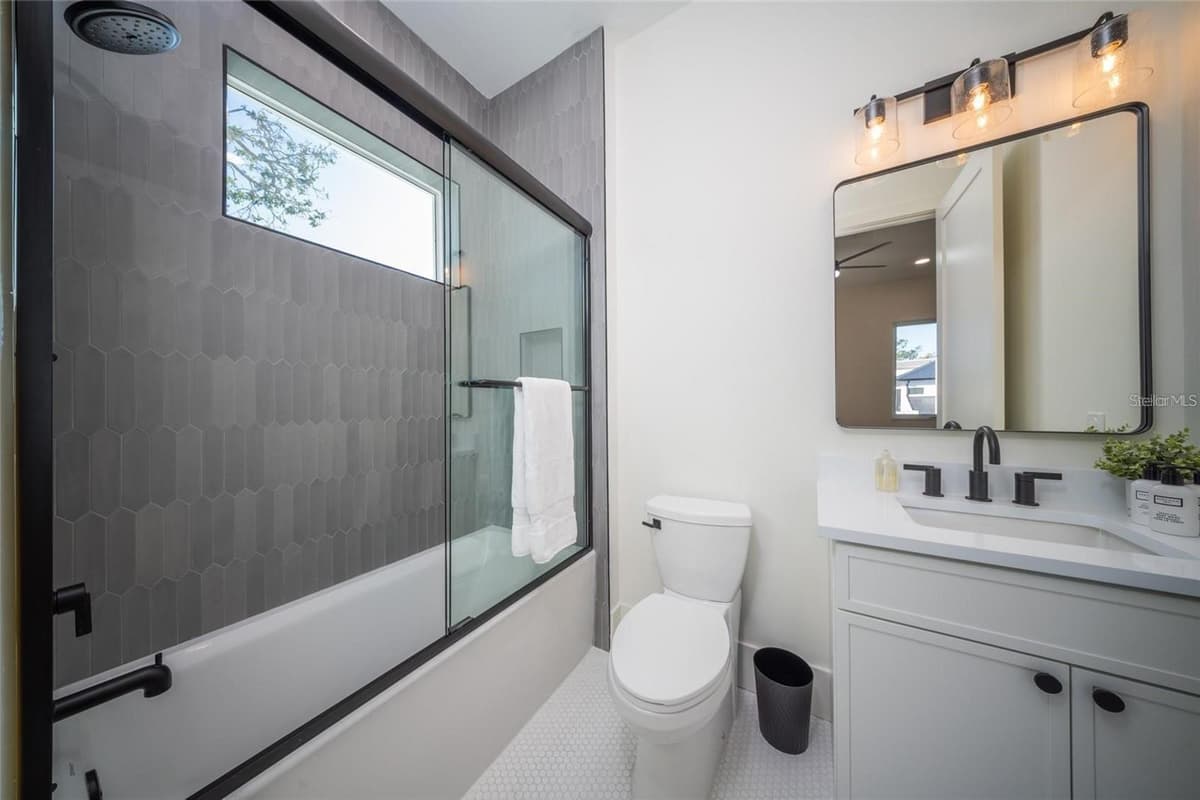 2420 FLOYD STREET — photo 69 of 79