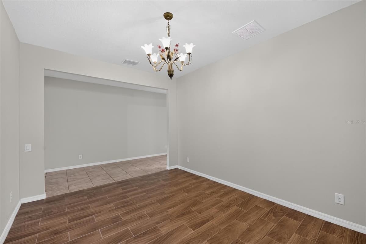 2130 LANDSIDE DRIVE — photo 15 of 36