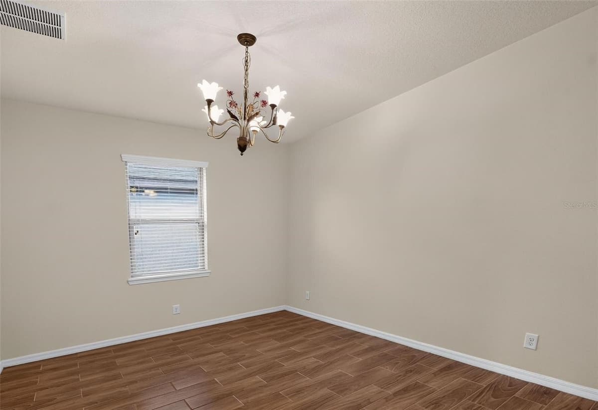2130 LANDSIDE DRIVE — photo 9 of 36