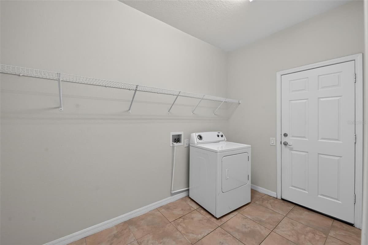 2130 LANDSIDE DRIVE — photo 32 of 36