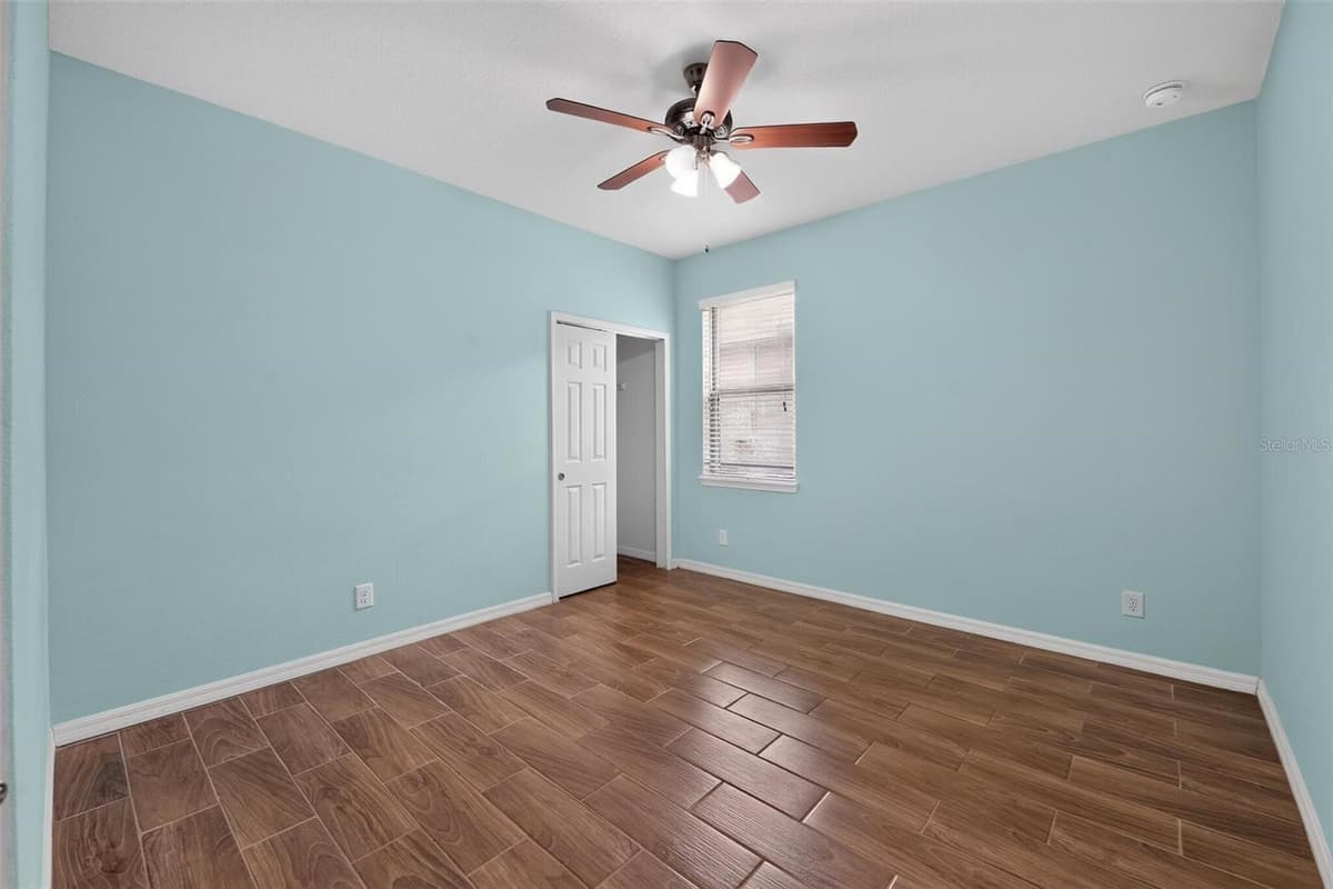 2130 LANDSIDE DRIVE — photo 20 of 36