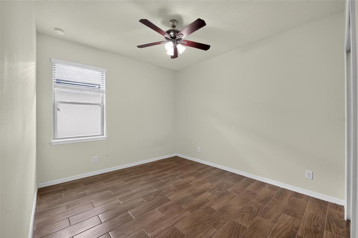 2130 LANDSIDE DRIVE — photo 18 of 36