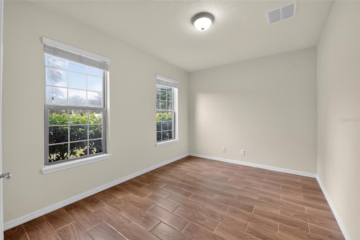 2130 LANDSIDE DRIVE — photo 21 of 36