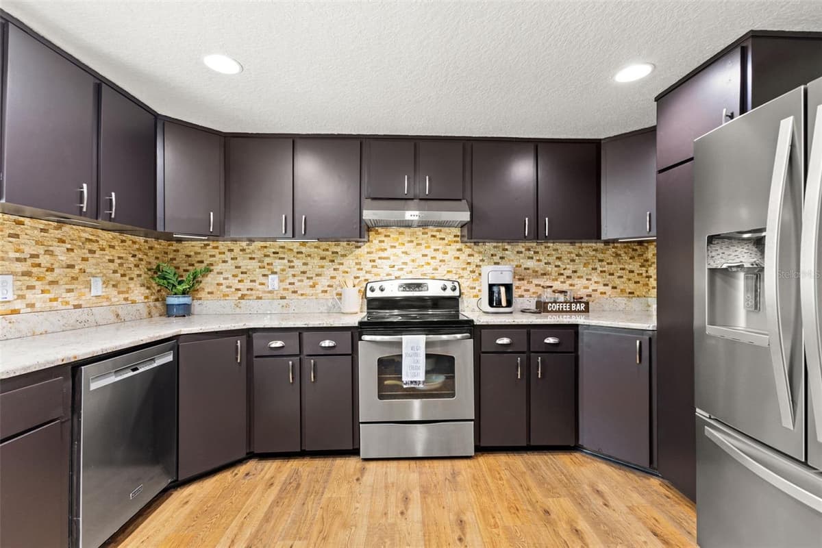 17504 THOMAS BOULEVARD — photo 18 of 66