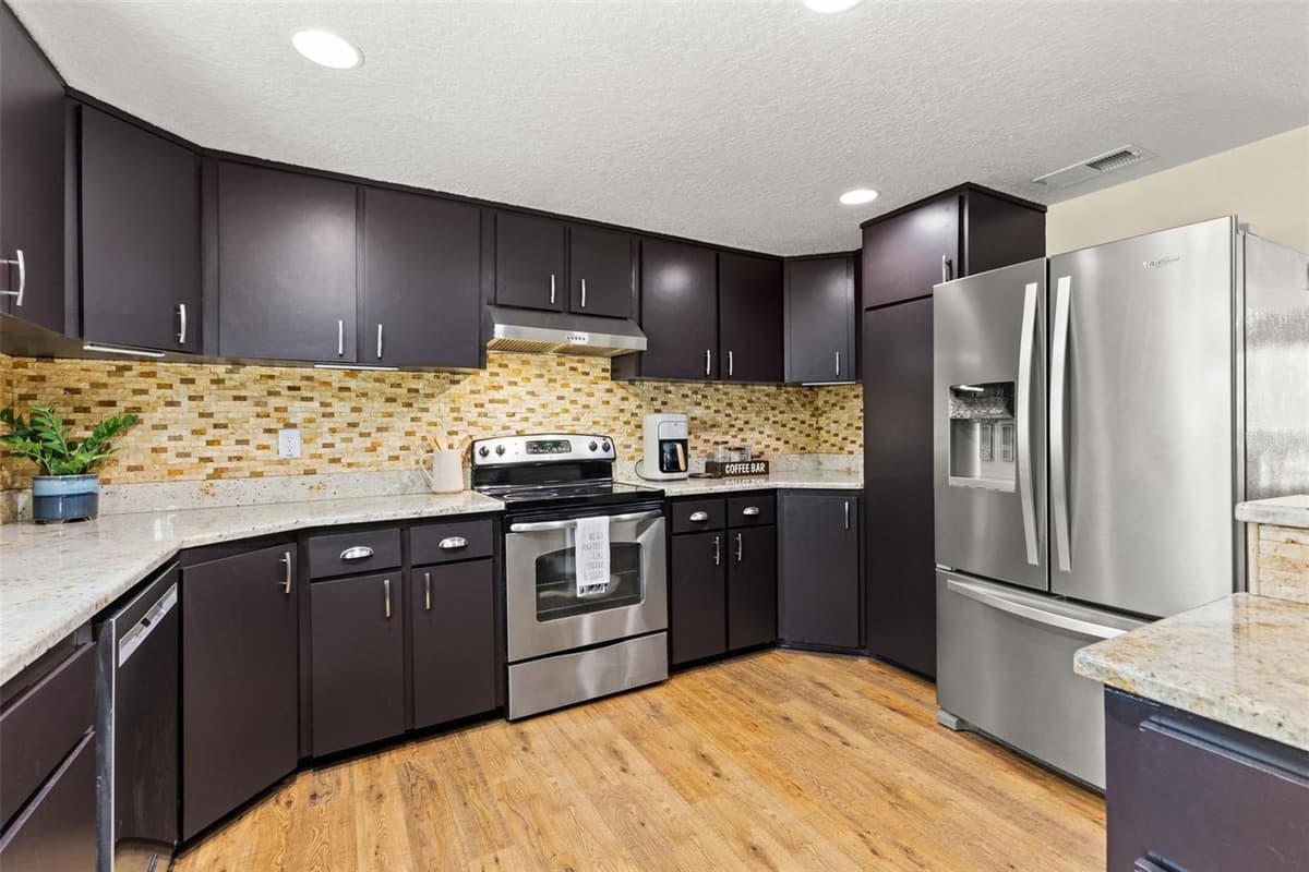 17504 THOMAS BOULEVARD — photo 19 of 66