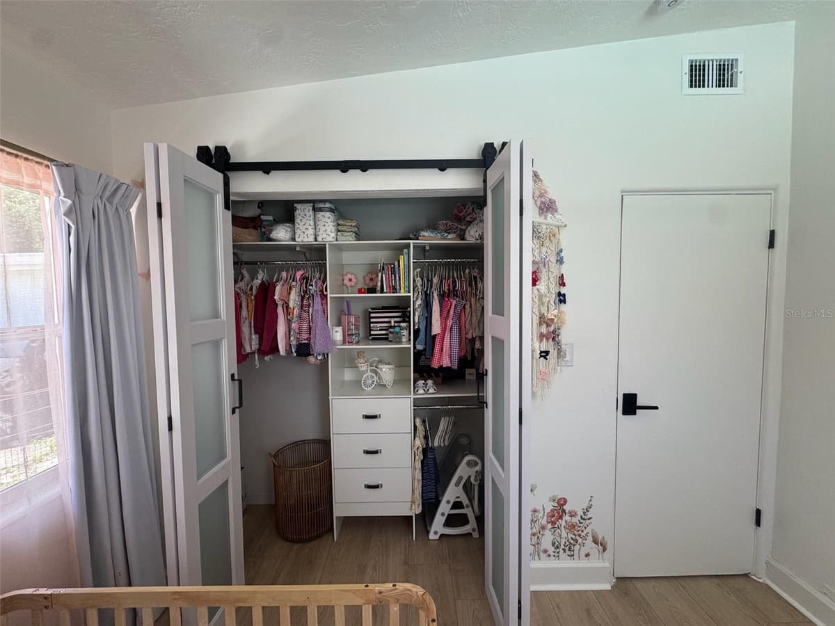 2406 FLORIDA BOULEVARD — photo 15 of 39