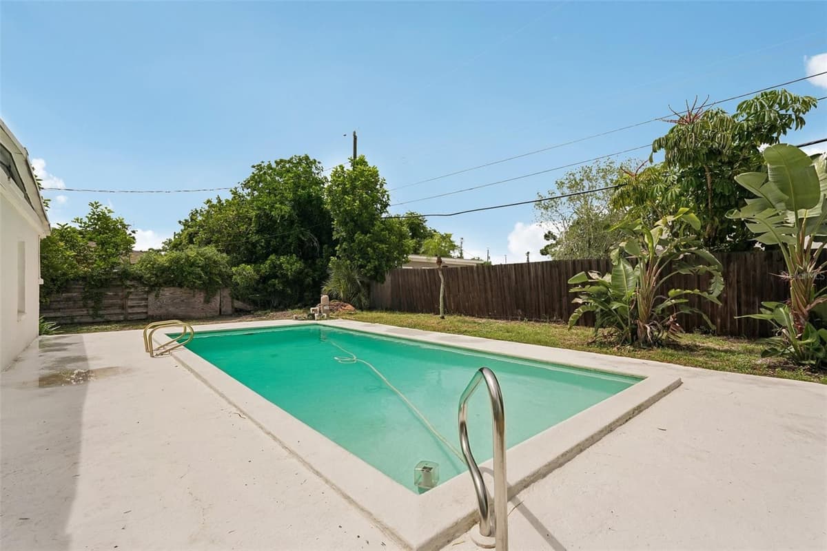 2406 FLORIDA BOULEVARD — photo 24 of 39