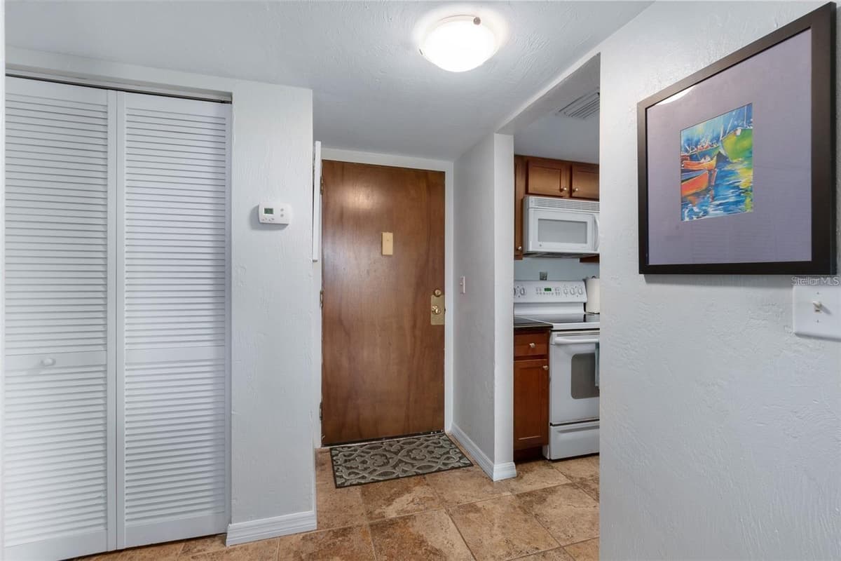 3600 OCEAN SHORE BOULEVARD — photo 3 of 30