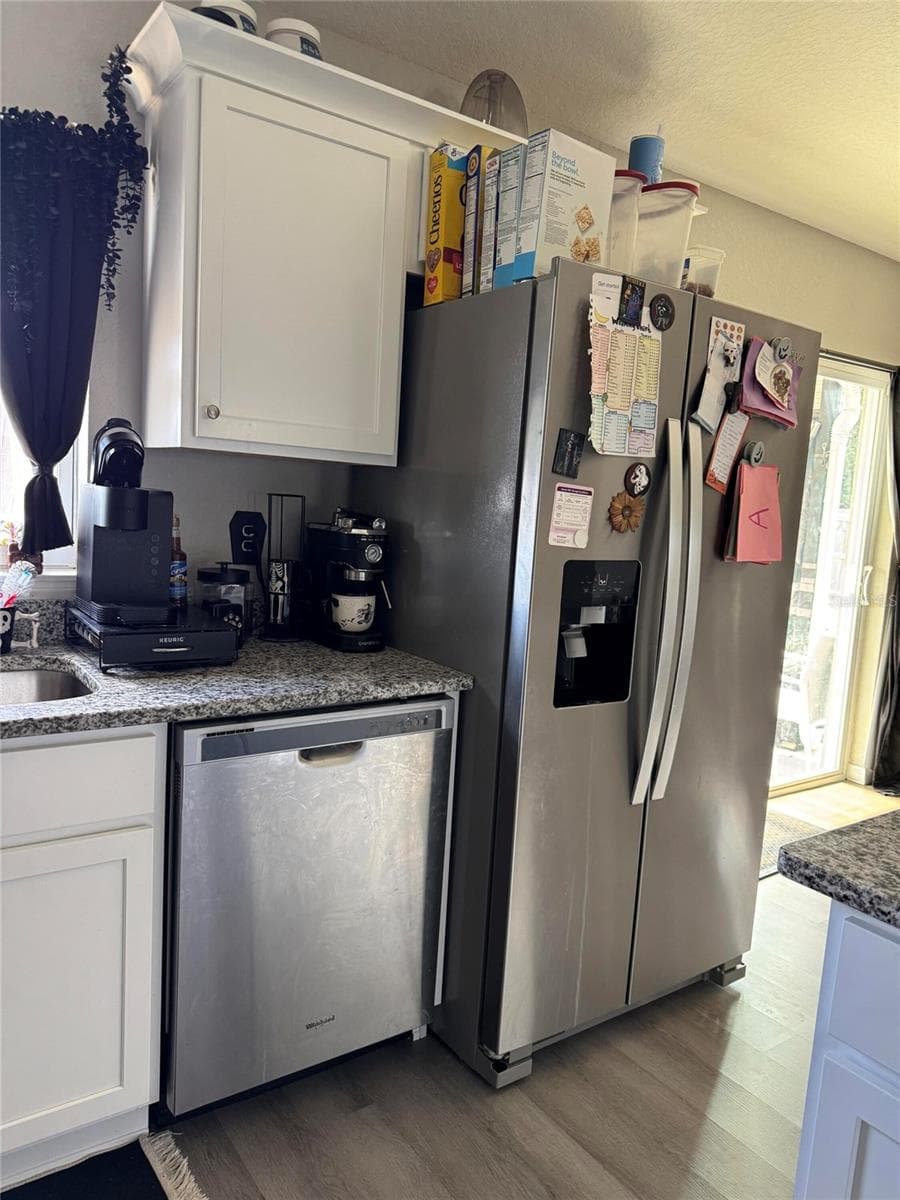 19 WILLOW RUN — photo 8 of 37