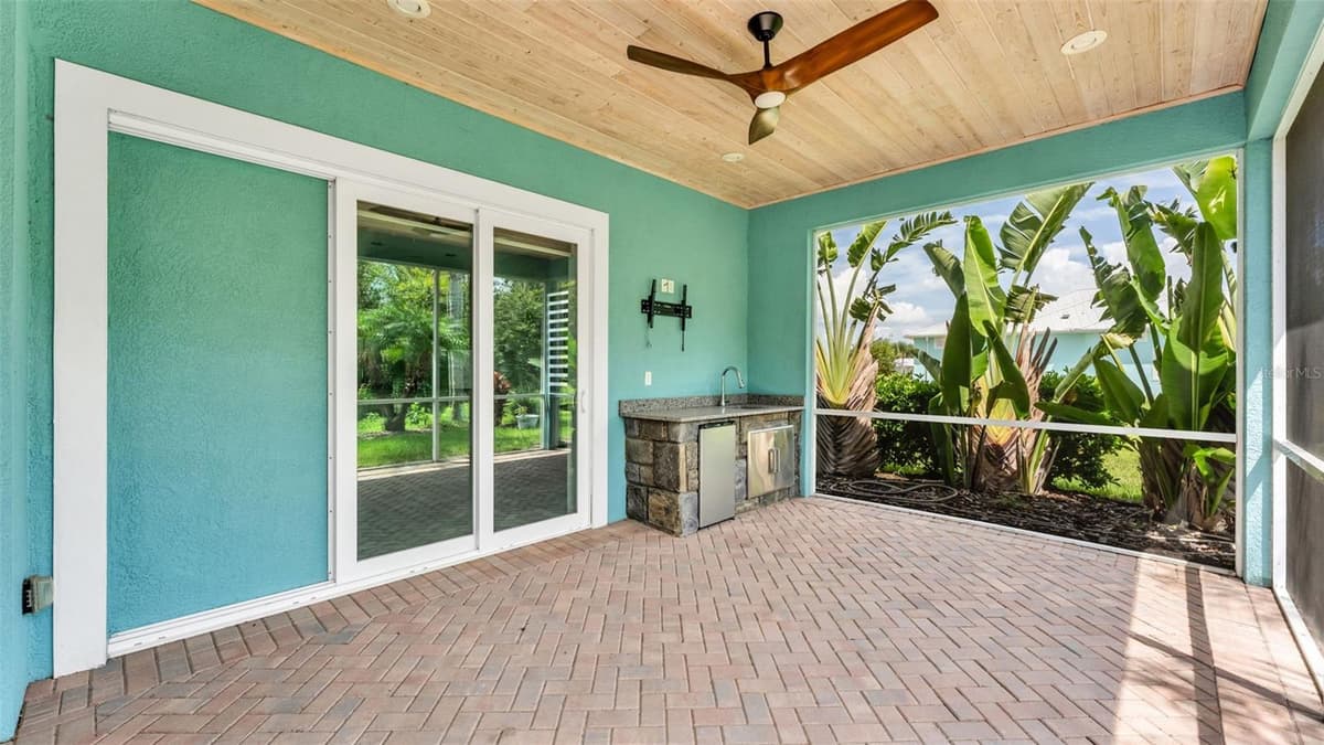 3220 FISH HAWK DRIVE — photo 33 of 36