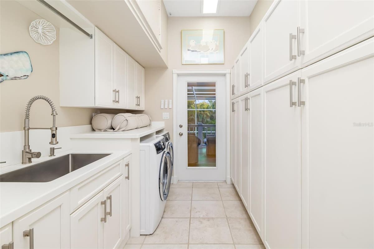 746 EAGLE POINT DRIVE — photo 40 of 63