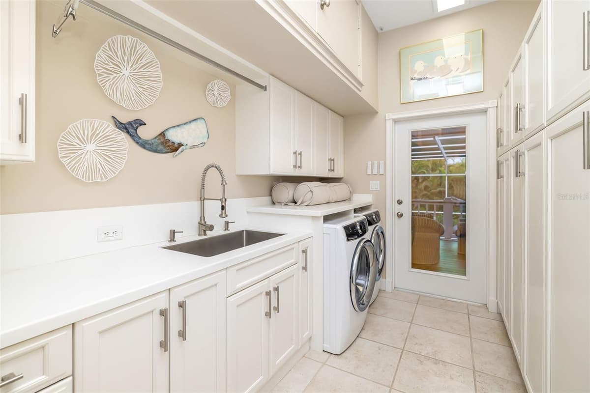 746 EAGLE POINT DRIVE — photo 39 of 63
