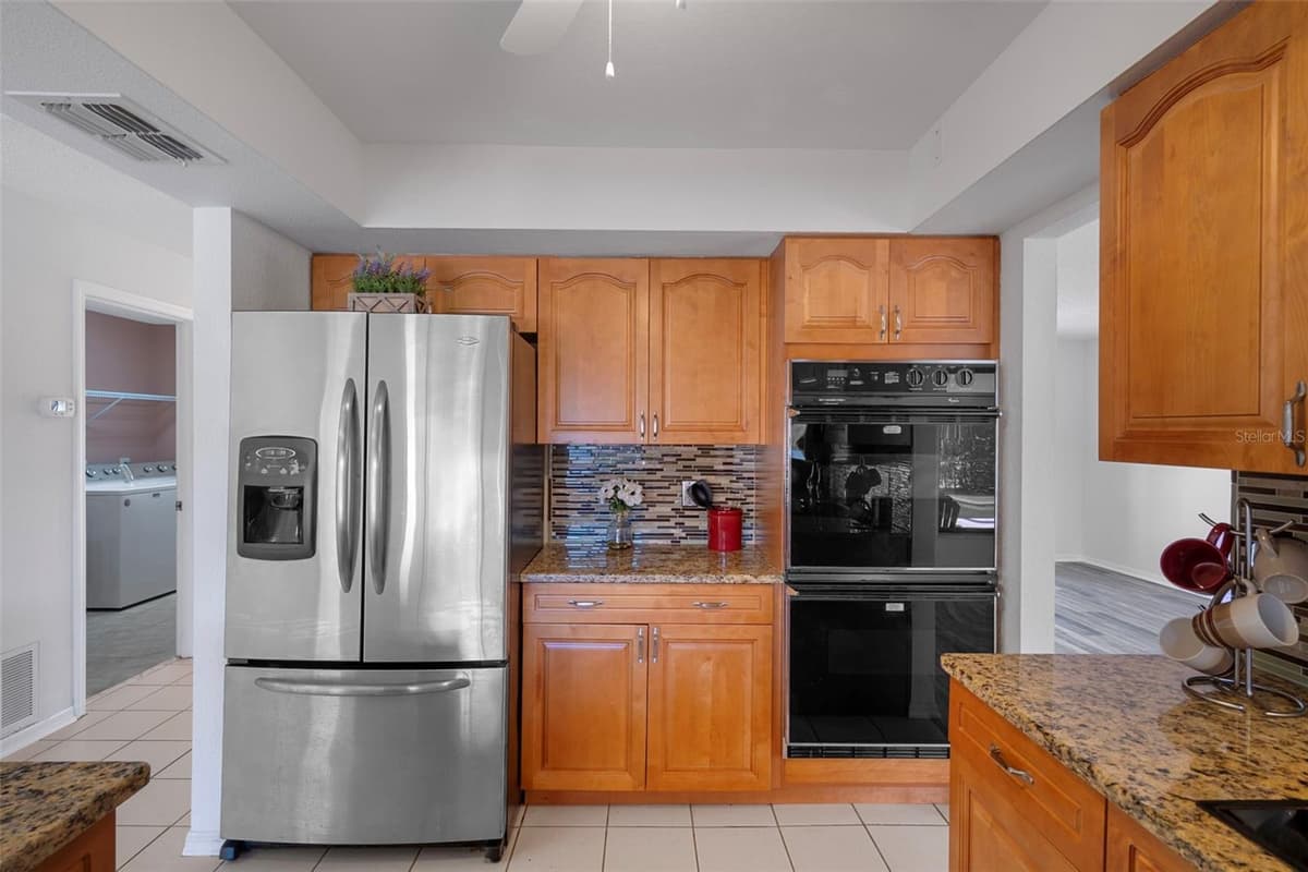 8444 BOYCE STREET — photo 18 of 57