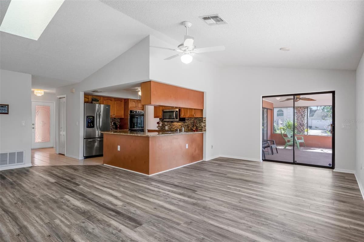 8444 BOYCE STREET — photo 29 of 57