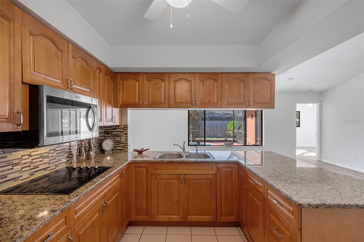 8444 BOYCE STREET — photo 19 of 57