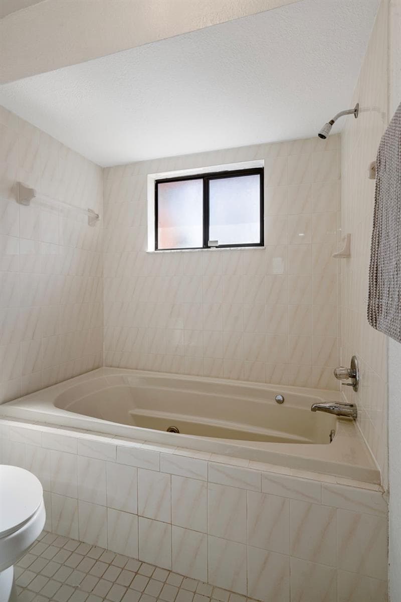 8444 BOYCE STREET — photo 40 of 57