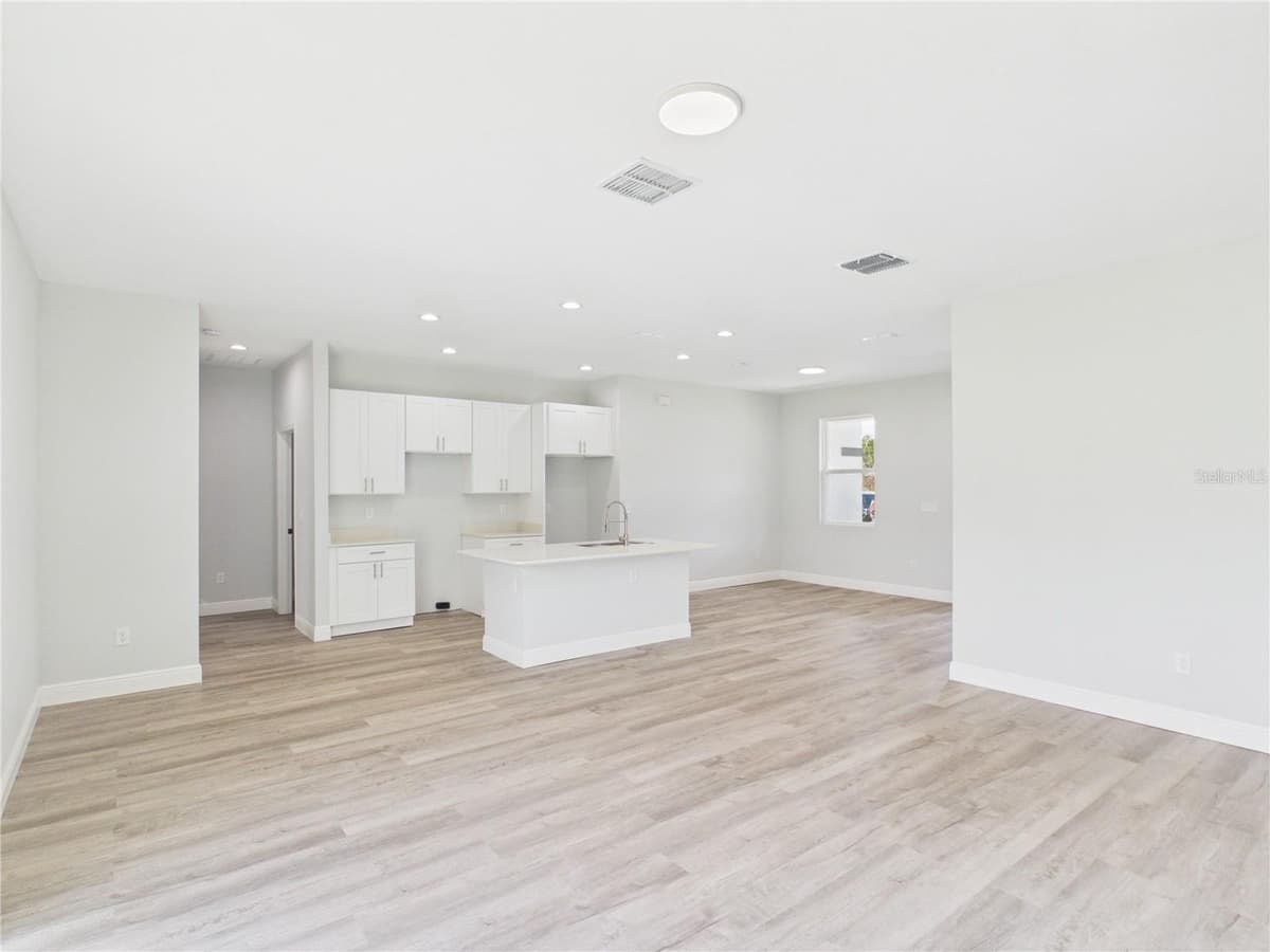 12807 73RD AVENUE ROAD — photo 3 of 44