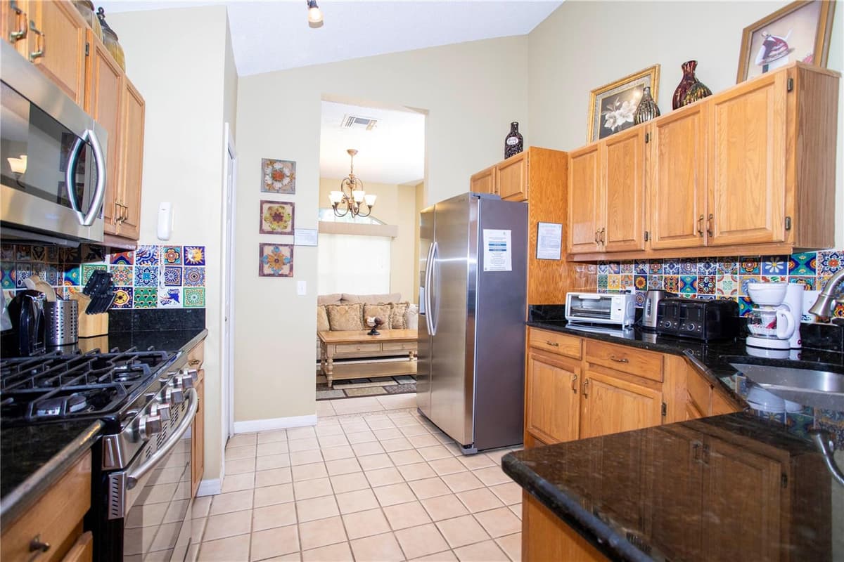 8051 WHITE CRANE COURT — photo 11 of 45