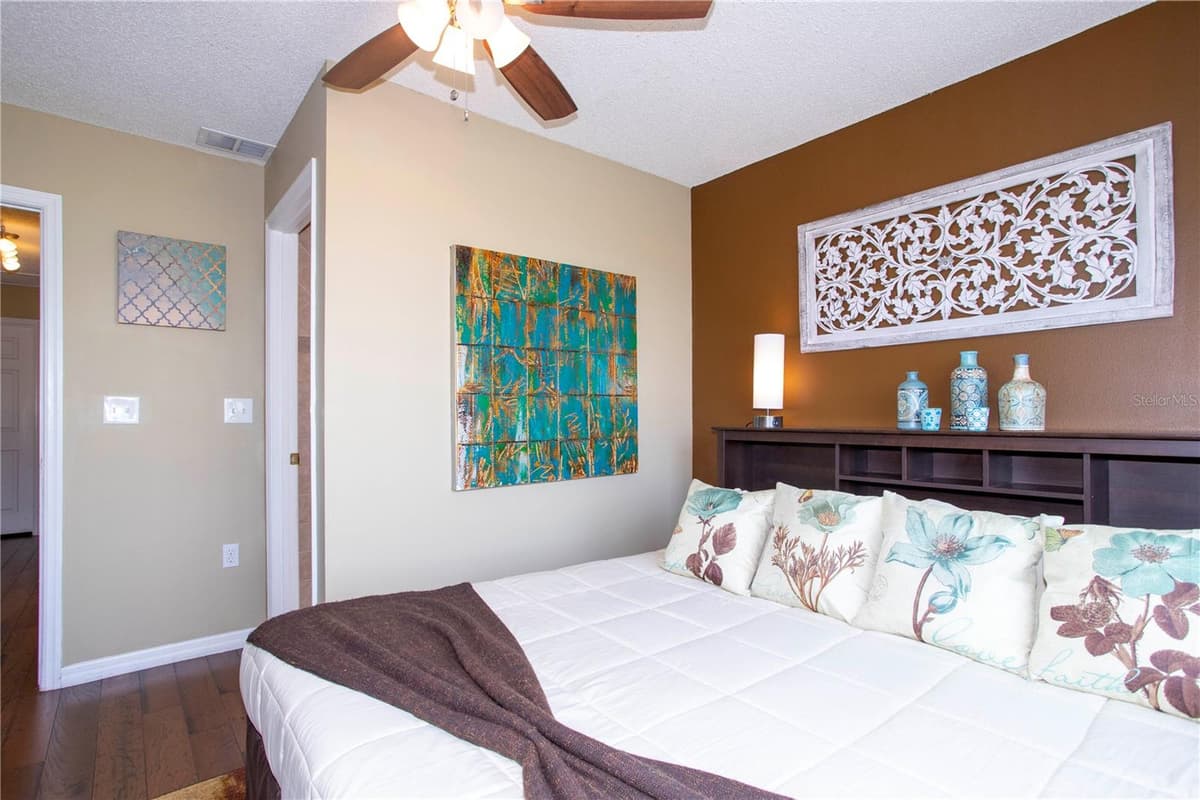 8051 WHITE CRANE COURT — photo 33 of 45