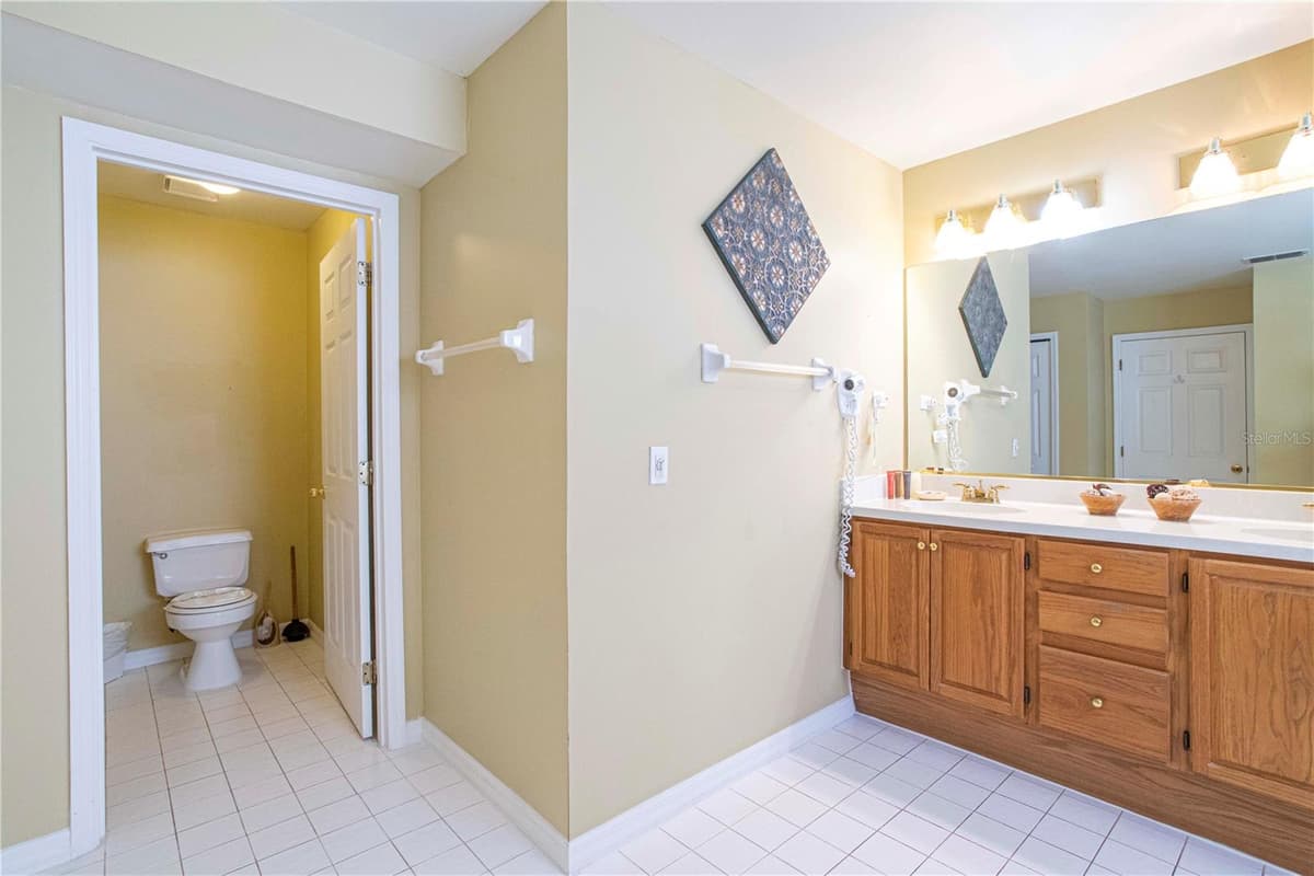 8051 WHITE CRANE COURT — photo 24 of 45