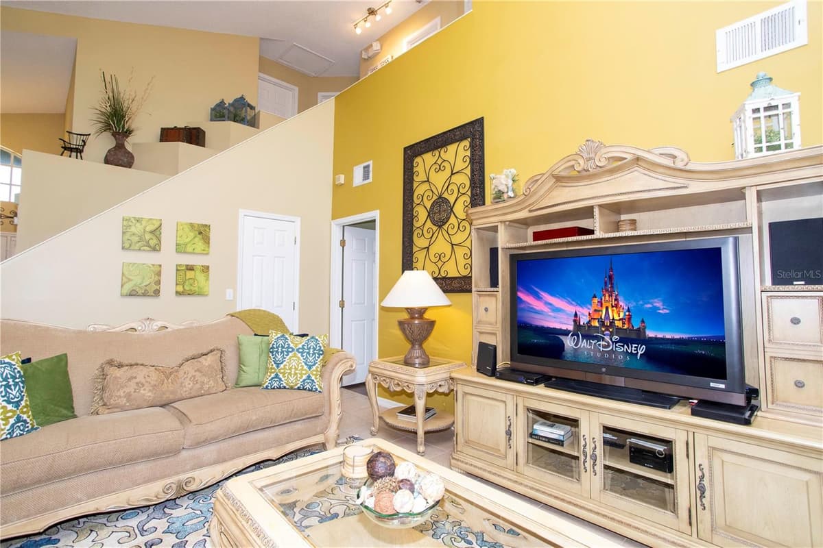 8051 WHITE CRANE COURT — photo 15 of 45