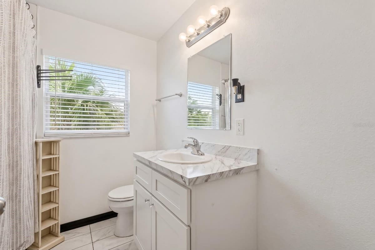1803 BOUGAINVILLEA AVENUE — photo 8 of 33
