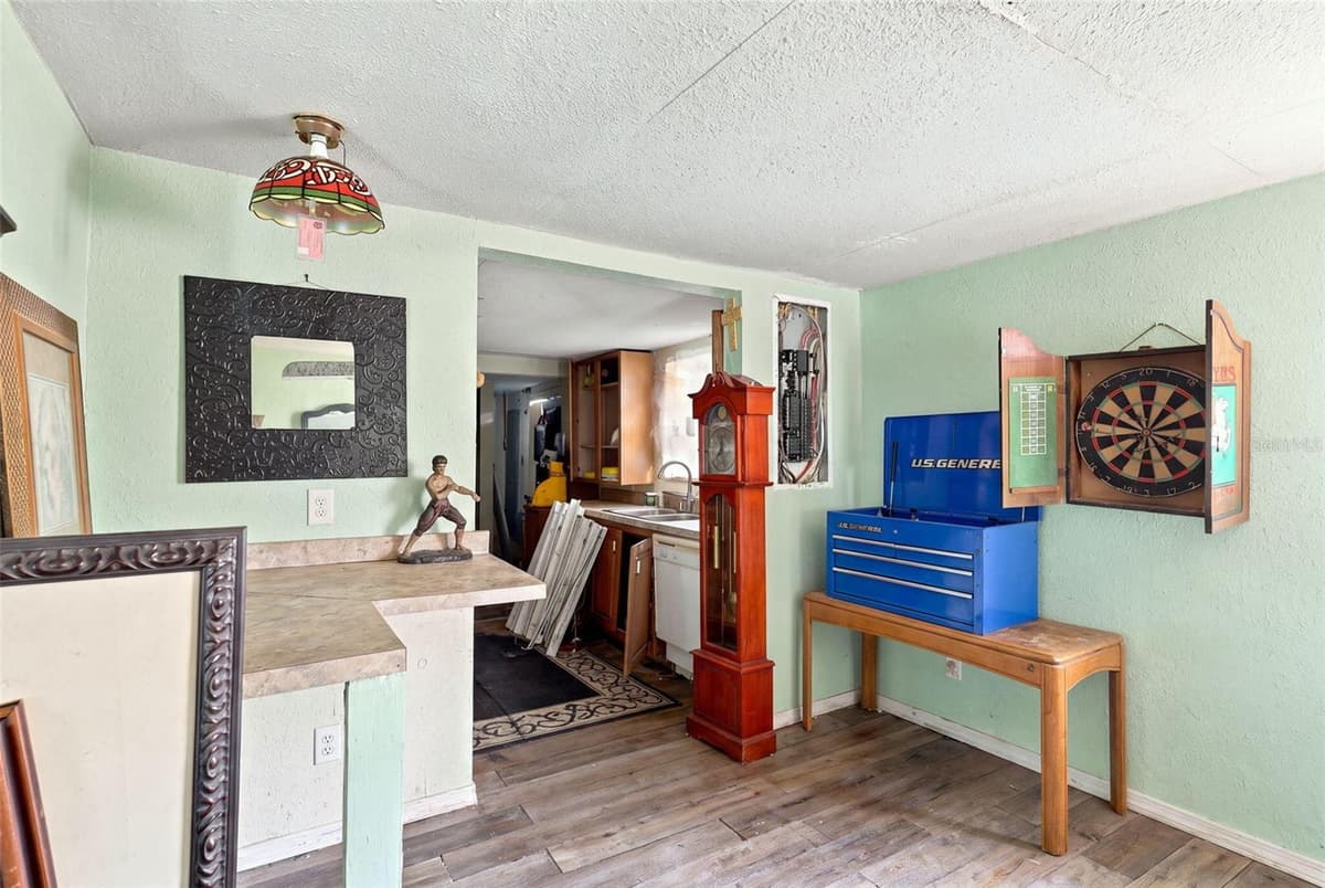 2221 GRANBY STREET — photo 2 of 27
