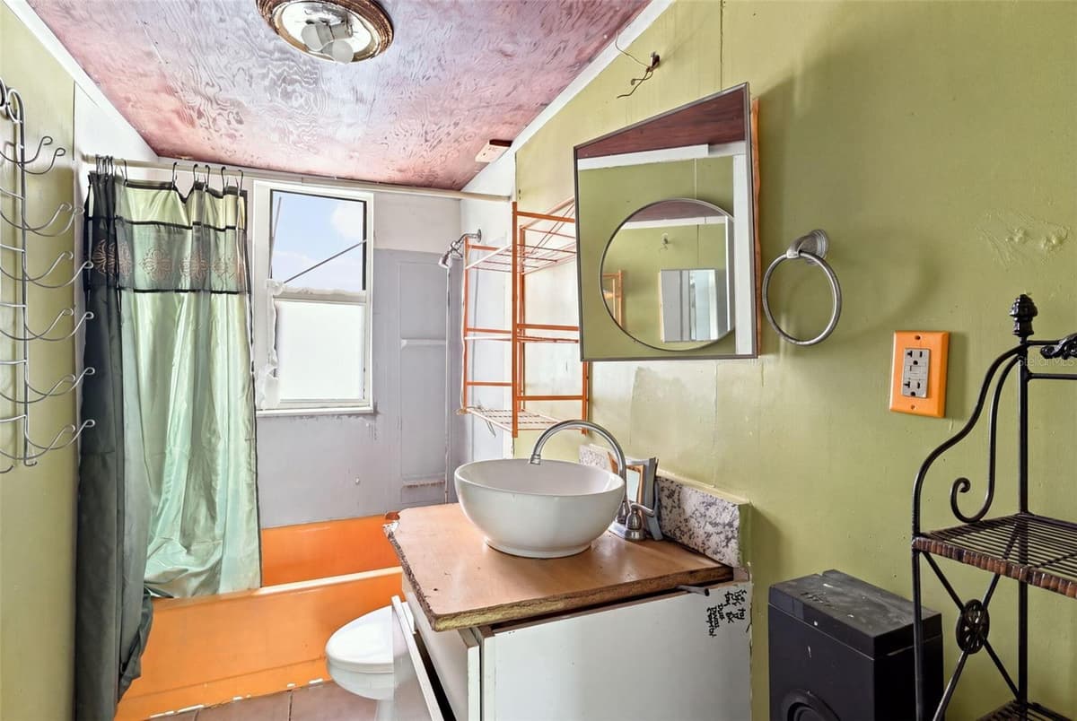 2221 GRANBY STREET — photo 14 of 27