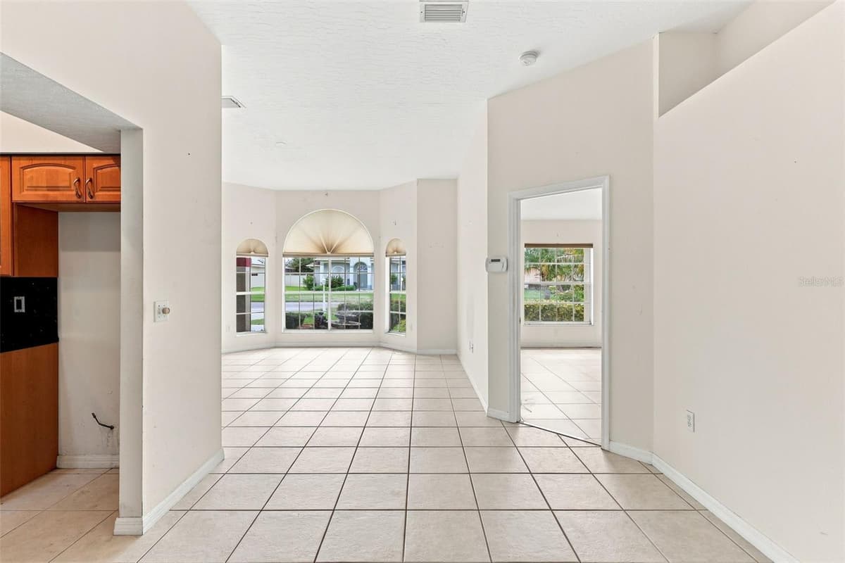 934 PINE WALK COURT — photo 3 of 36