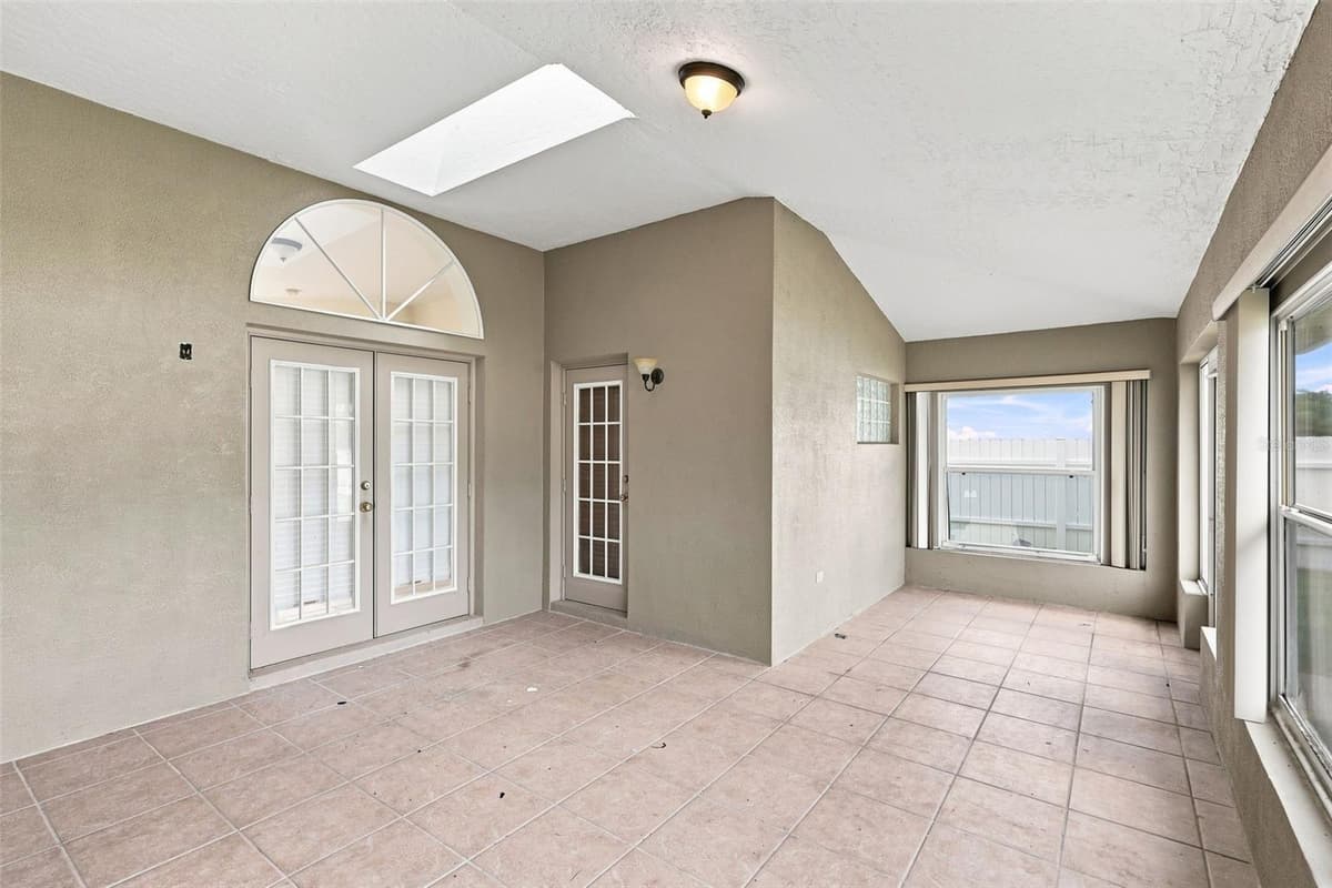 934 PINE WALK COURT — photo 20 of 36